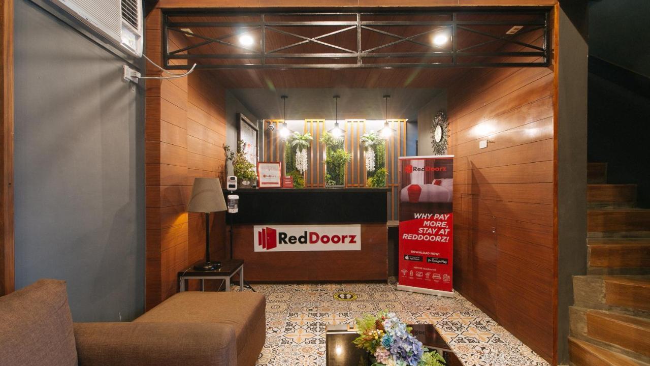 Reddoorz @ Gardenview Hotel Gtower Ángeles Exterior foto