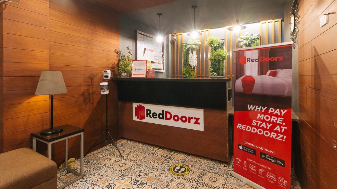 Reddoorz @ Gardenview Hotel Gtower Ángeles Exterior foto